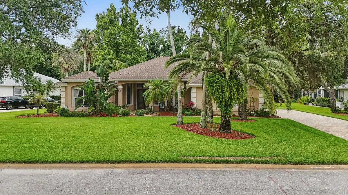 Property Slideshow image 1 of 66 | 33 coquina ridge way, Ormond Beach, FL, 32174