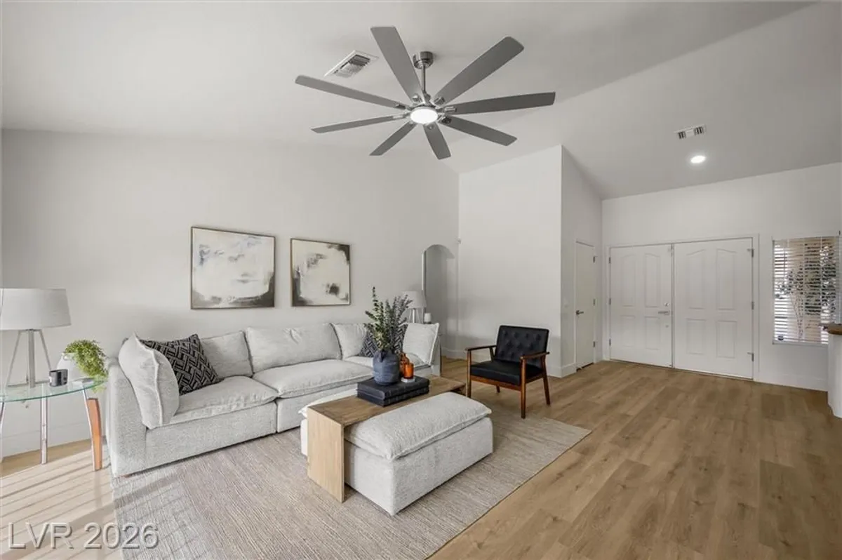 Property Slideshow image 1 of 48 | 2517 desert sands dr, Las Vegas, NV, 89134