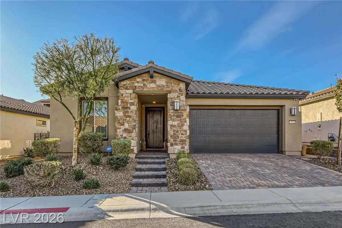 Property Slideshow image 1 of 74 | 53 stone yucca ct, Henderson, NV, 89011