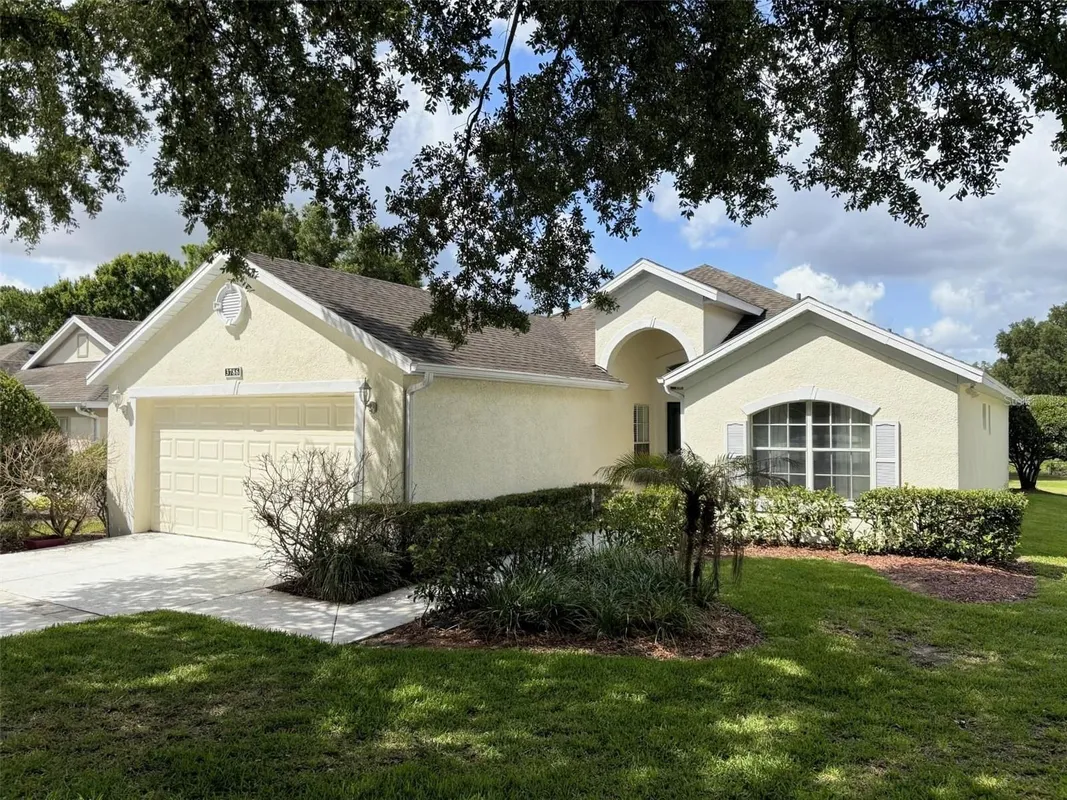 Property Slideshow image 1 of 61 | 3786 avon ct, Clermont, FL, 34711