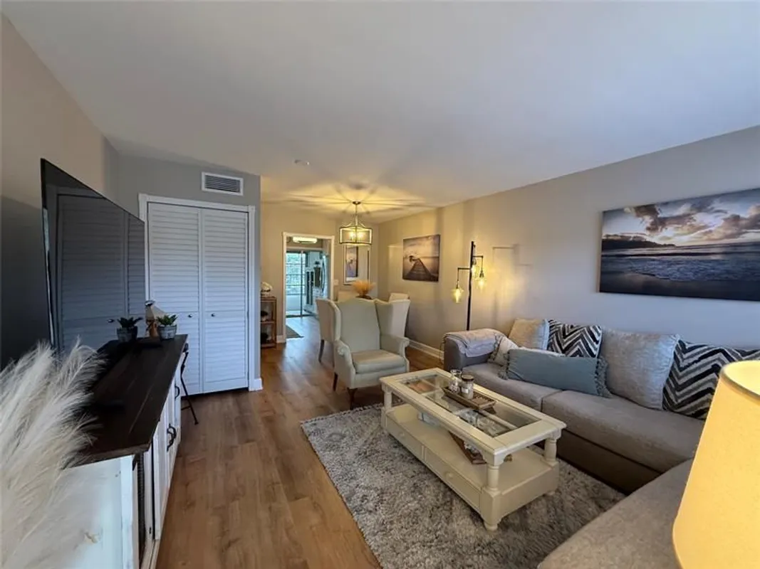 Property Slideshow image 1 of 20 | 22 abbey ln 205, Delray Beach, FL, 33446