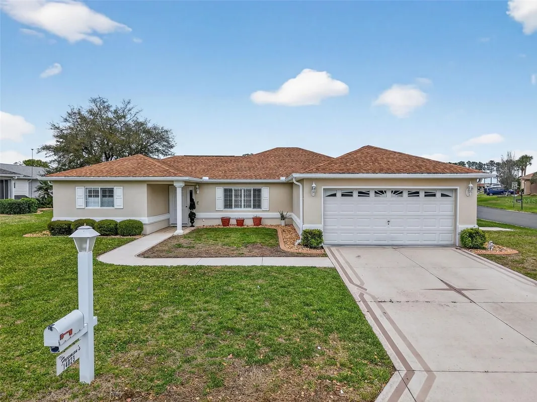 Property Slideshow image 1 of 39 | 14023 se 86th cir, Summerfield, FL, 34491