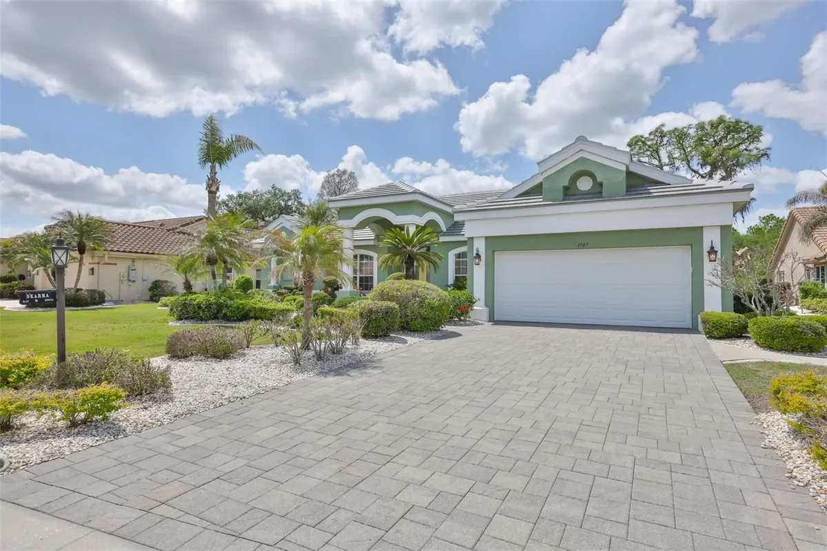Property Slideshow image 1 of 72 | 1107 opal ln, Sun City Center, FL, 33573