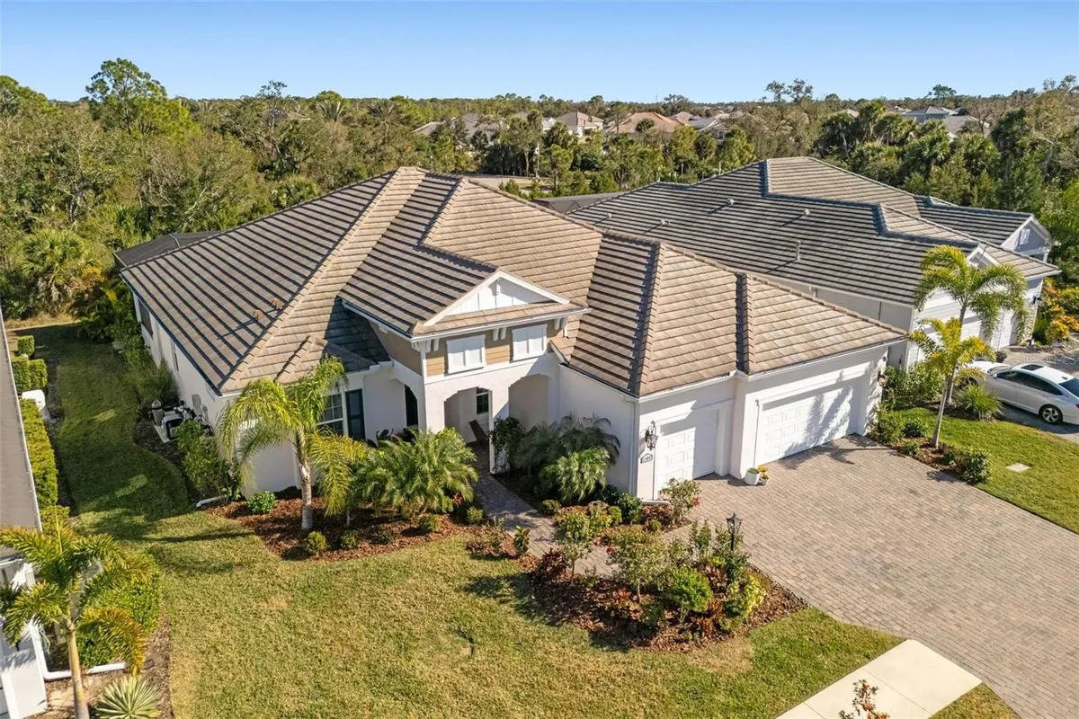 Property Slideshow image 1 of 91 | 12492 davie ct, Venice, FL, 34293