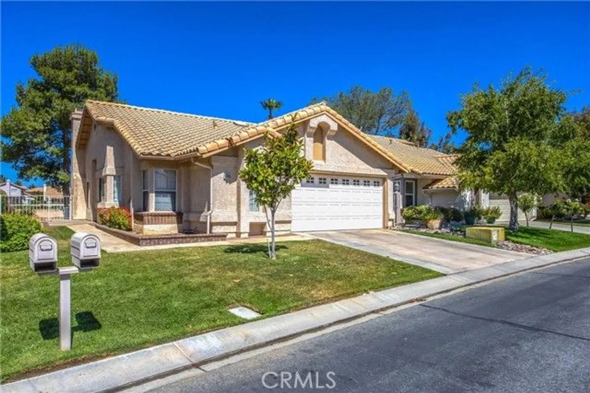 Property Slideshow image 1 of 38 | 909 pauma vly, Banning, CA, 92220