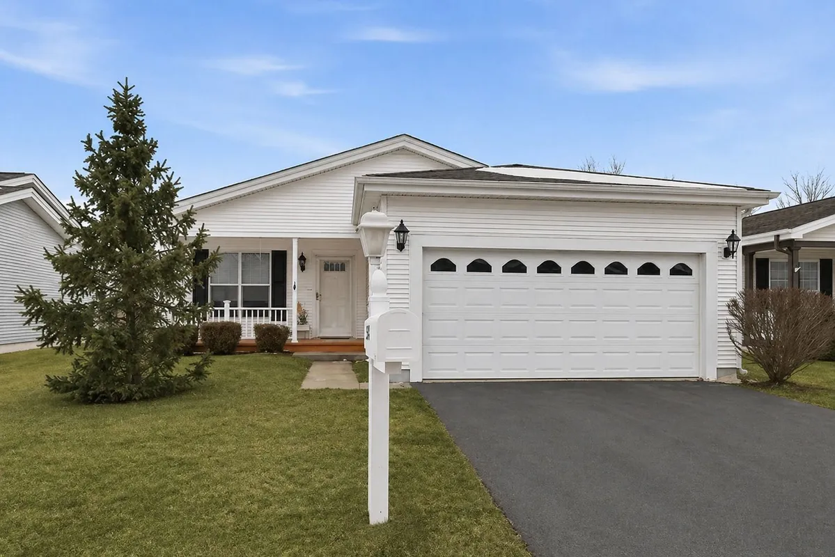 Property Slideshow image 1 of 34 | 54 rocking horse ln, Grayslake, IL, 60030