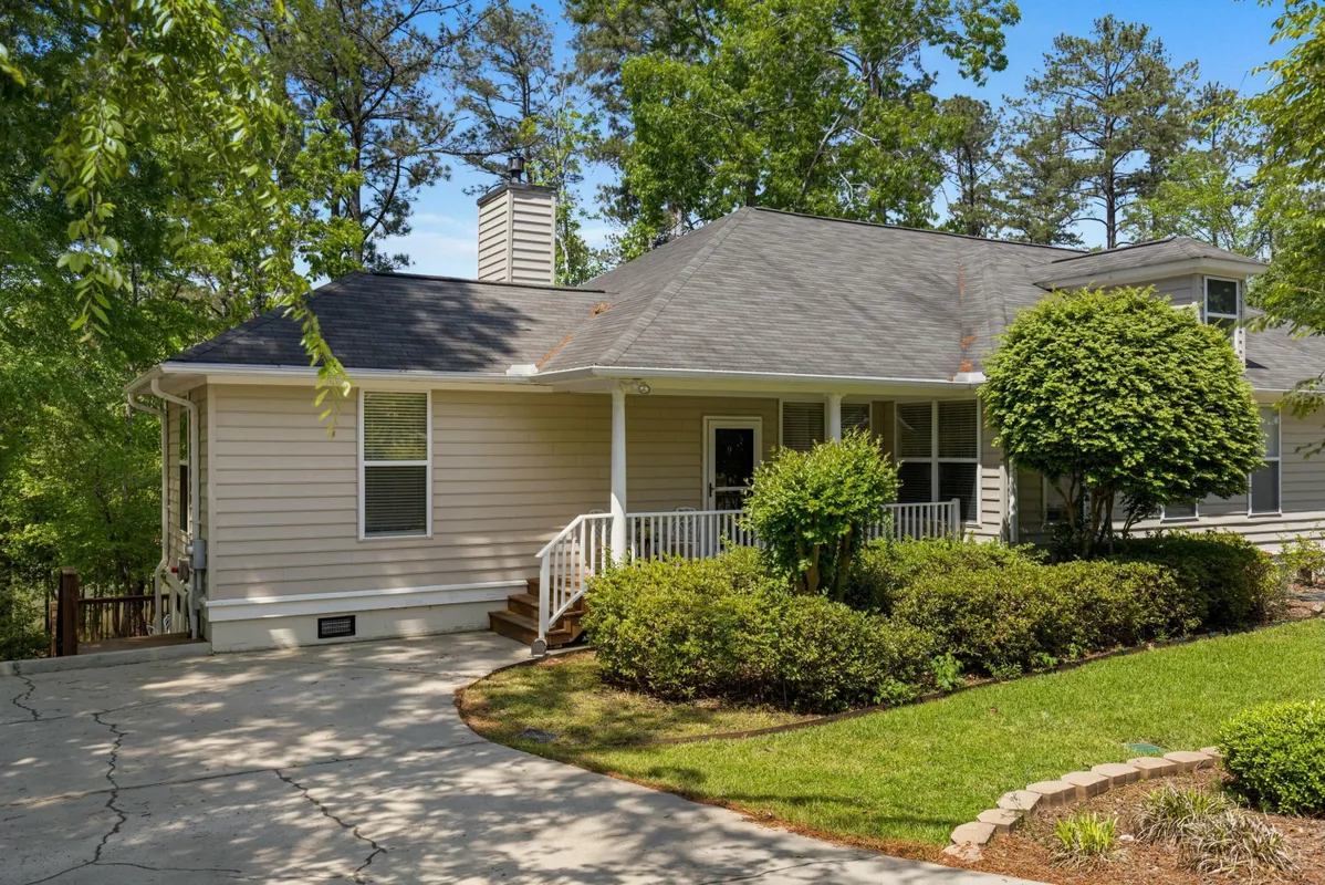 Property Slideshow image 1 of 36 | 9 caravel cir, Mccormick, SC, 29835