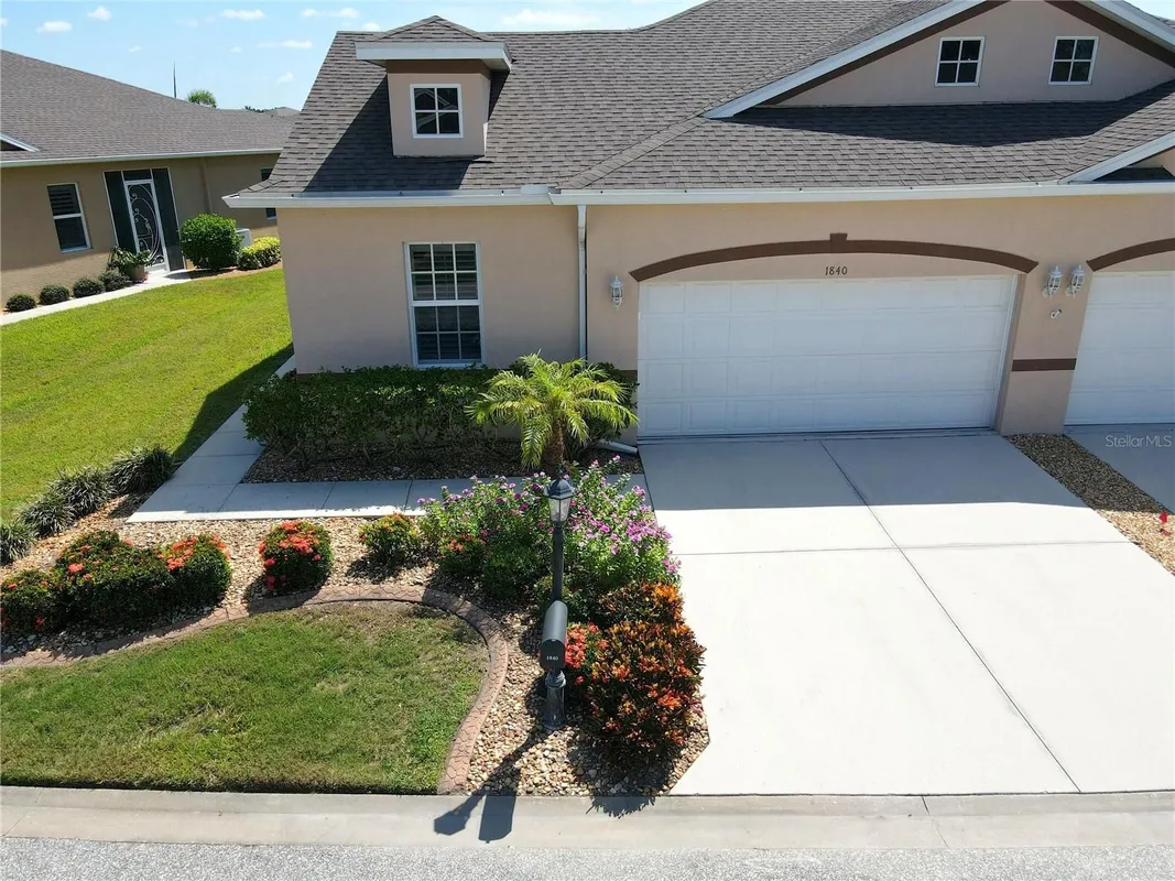 Property Slideshow image 1 of 61 | 1840 knights bridge trl, Port Charlotte, FL, 33980