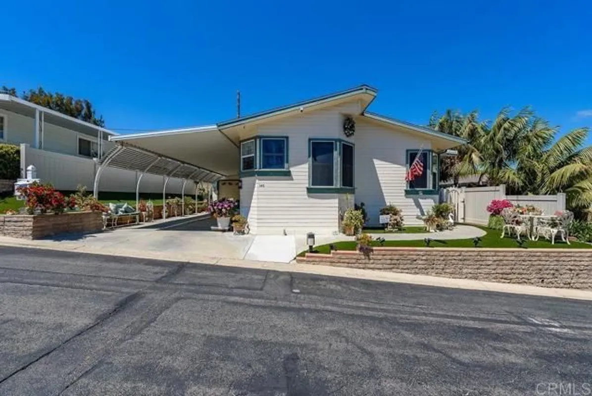 Property Slideshow image 1 of 43 | 444 n el camino real spc 146, Encinitas, CA, 92024