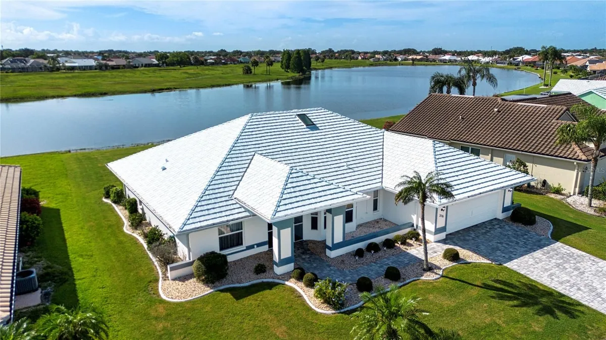 Property Slideshow image 1 of 60 | 2016 new bedford dr, Sun City Center, FL, 33573