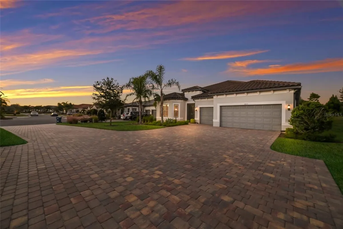Property Slideshow image 1 of 97 | 18115 littleton pl, Bradenton, FL, 34202