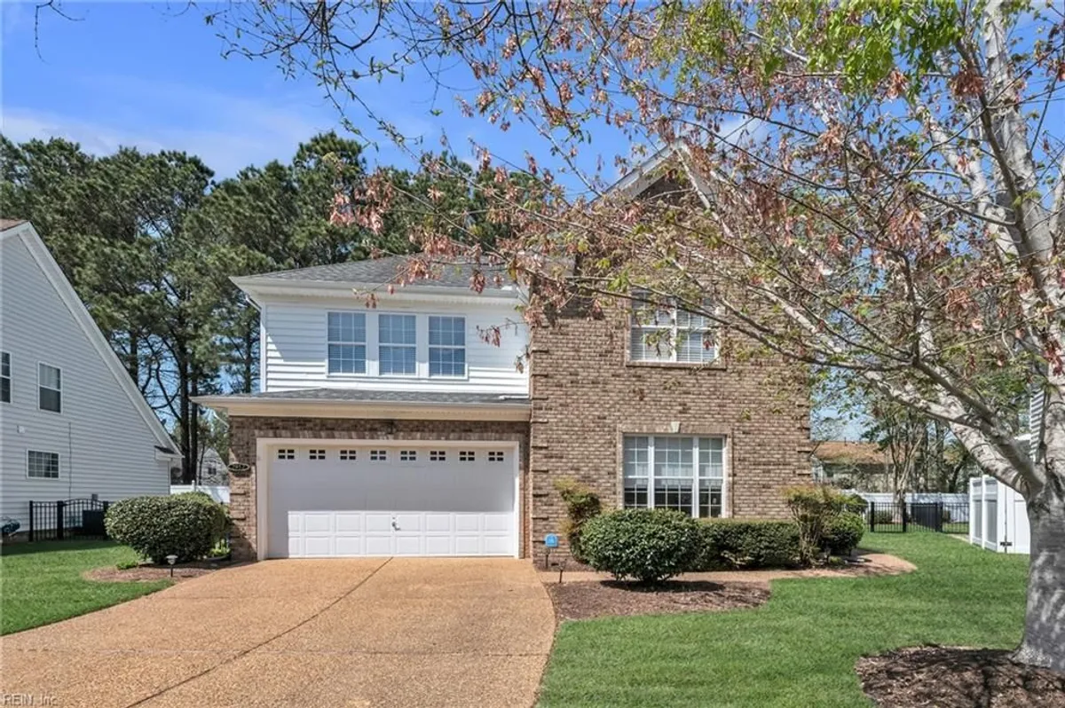 Property Slideshow image 1 of 32 | 2952 enchanting cir, Virginia Beach, VA, 23456