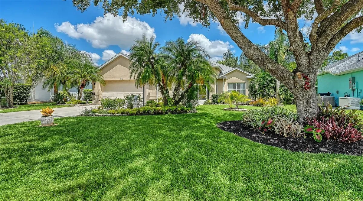 Property Slideshow image 1 of 34 | 5122 creekside trl, Sarasota, FL, 34243