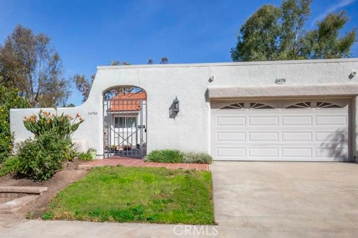 Property Slideshow image 1 of 34 | 5479 paseo del lago a, Laguna Woods, CA, 92637