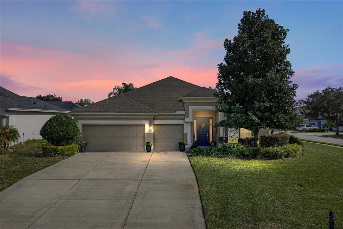Property Slideshow image 1 of 87 | 13302 trailing moss dr, Dade City, FL, 33525