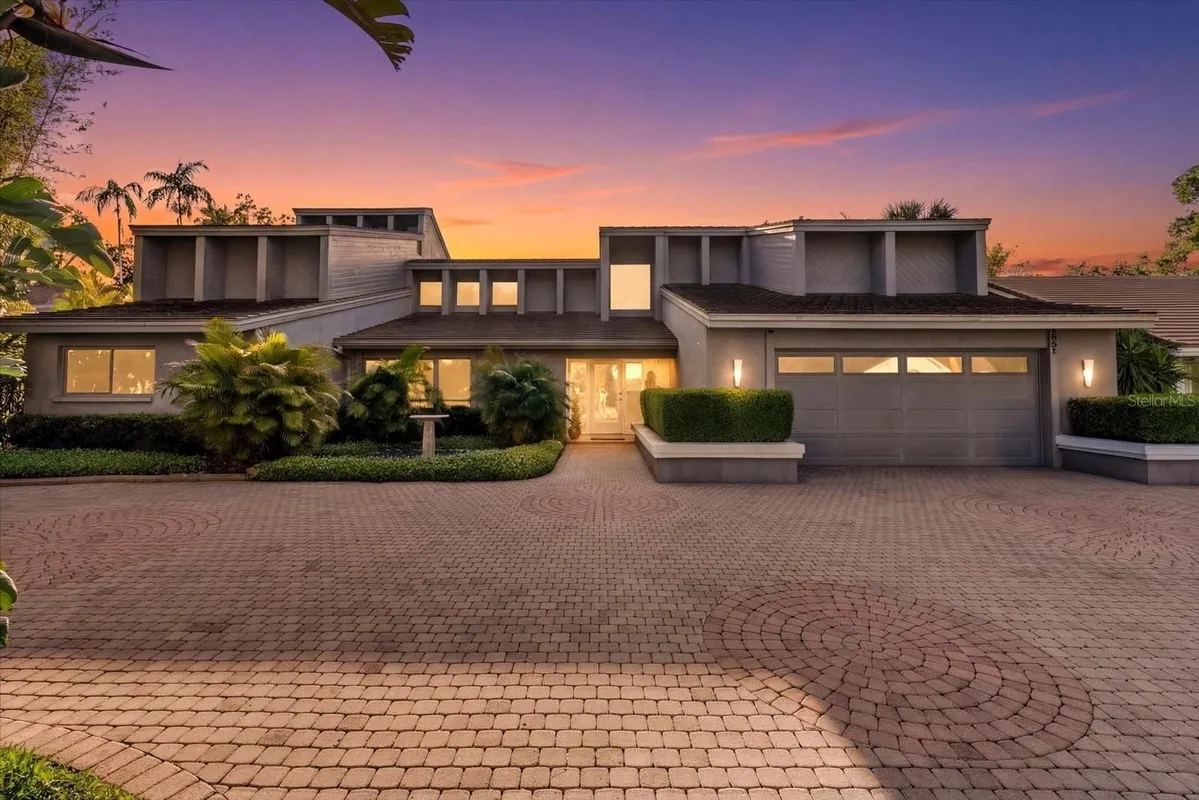 Property Slideshow image 1 of 74 | 4891 peregrine pt, Sarasota, FL, 34231