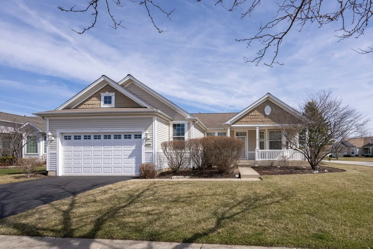 Property Slideshow image 1 of 33 | 12402 cold springs dr, Huntley, IL, 60142