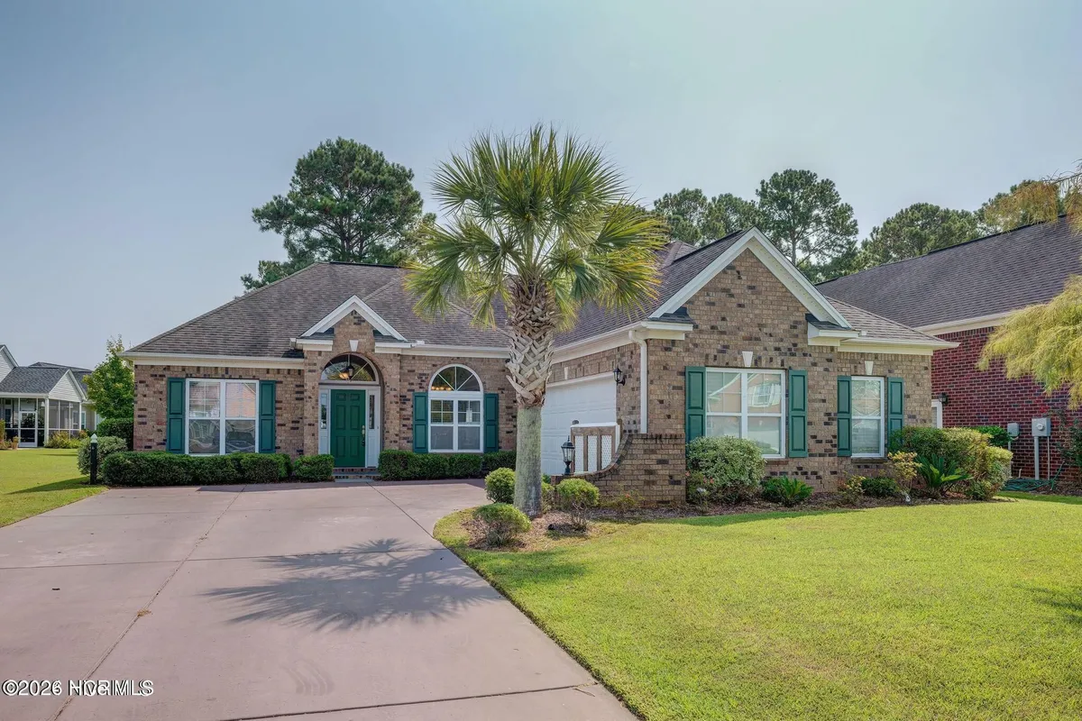 Property Slideshow image 1 of 56 | 913 meadowlands trl, Calabash, NC, 28467