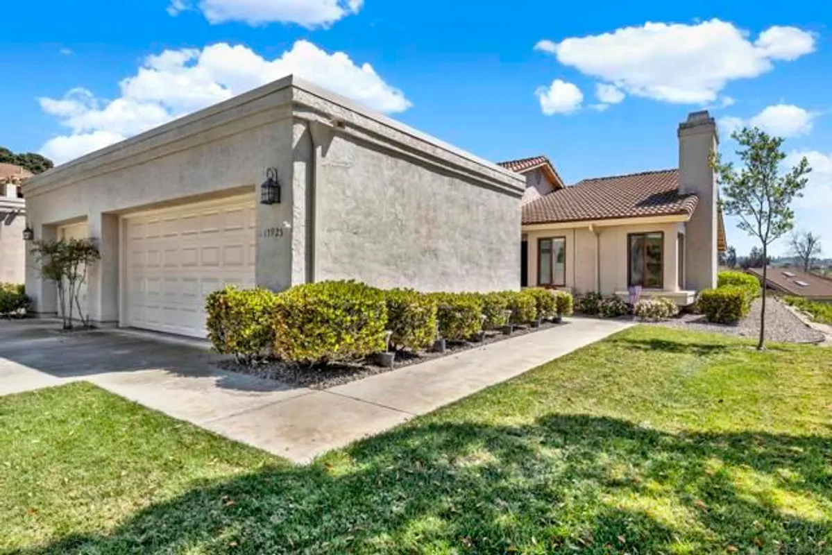 Property Slideshow image 1 of 50 | 17925 avenida cordillera, San Diego, CA, 92128