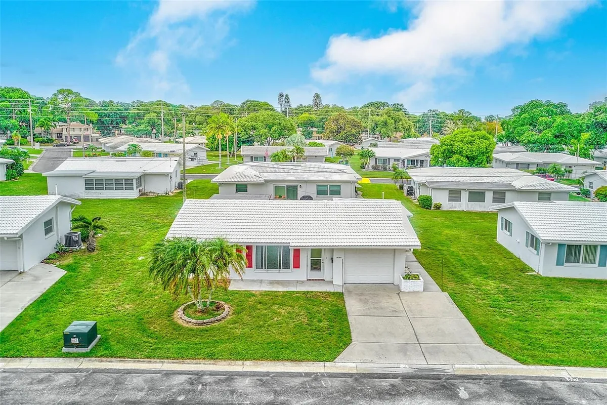 Property Slideshow image 1 of 42 | 14144 87th ave, Seminole, FL, 33776