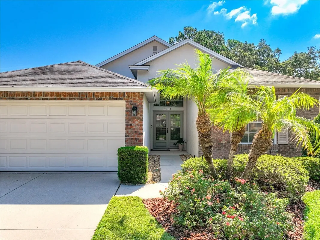 Property Slideshow image 1 of 63 | 8031 arcadian ct, Mount Dora, FL, 32757