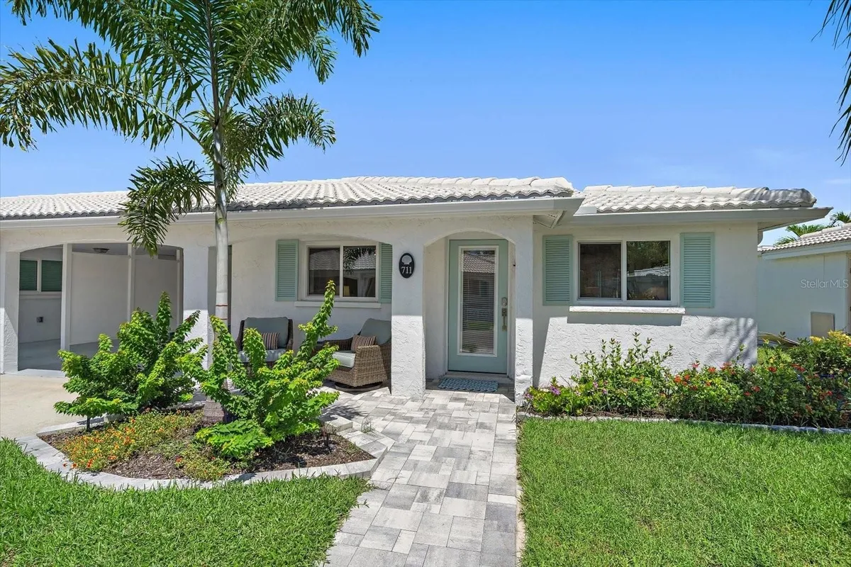 Property Slideshow image 1 of 30 | 711 spanish dr 211, Longboat Key, FL, 34228