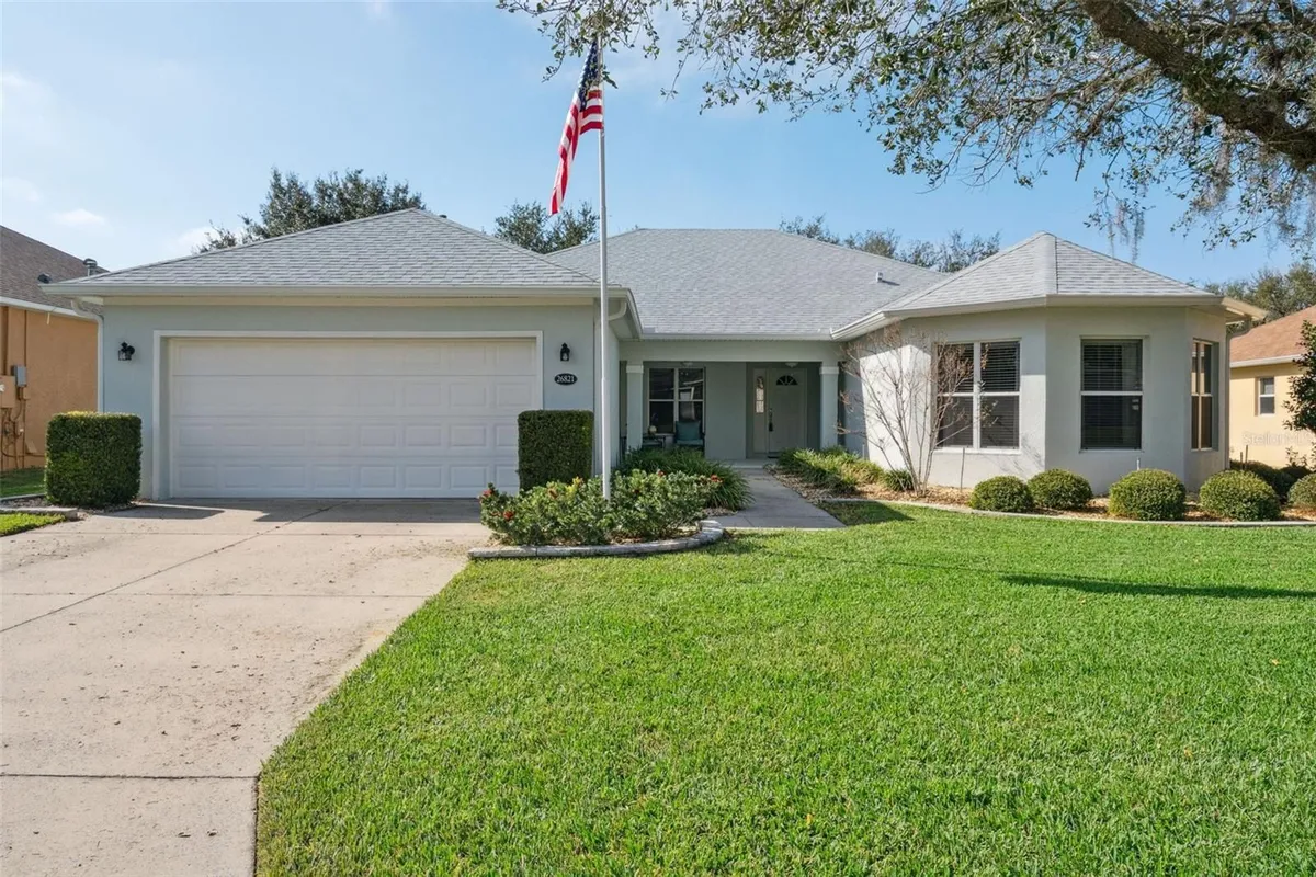 Property Slideshow image 1 of 37 | 26821 augusta springs cir, Leesburg, FL, 34748