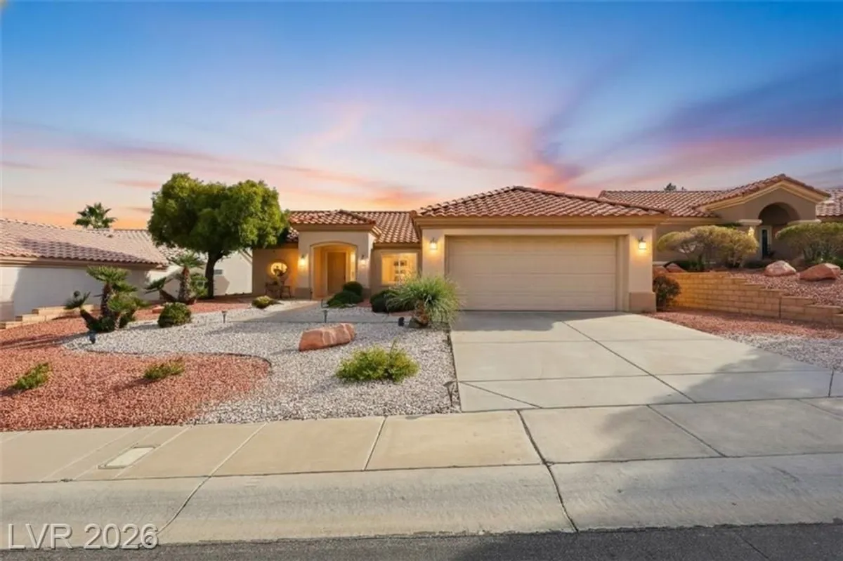 Property Slideshow image 1 of 36 | 10713 paradise point dr, Las Vegas, NV, 89134