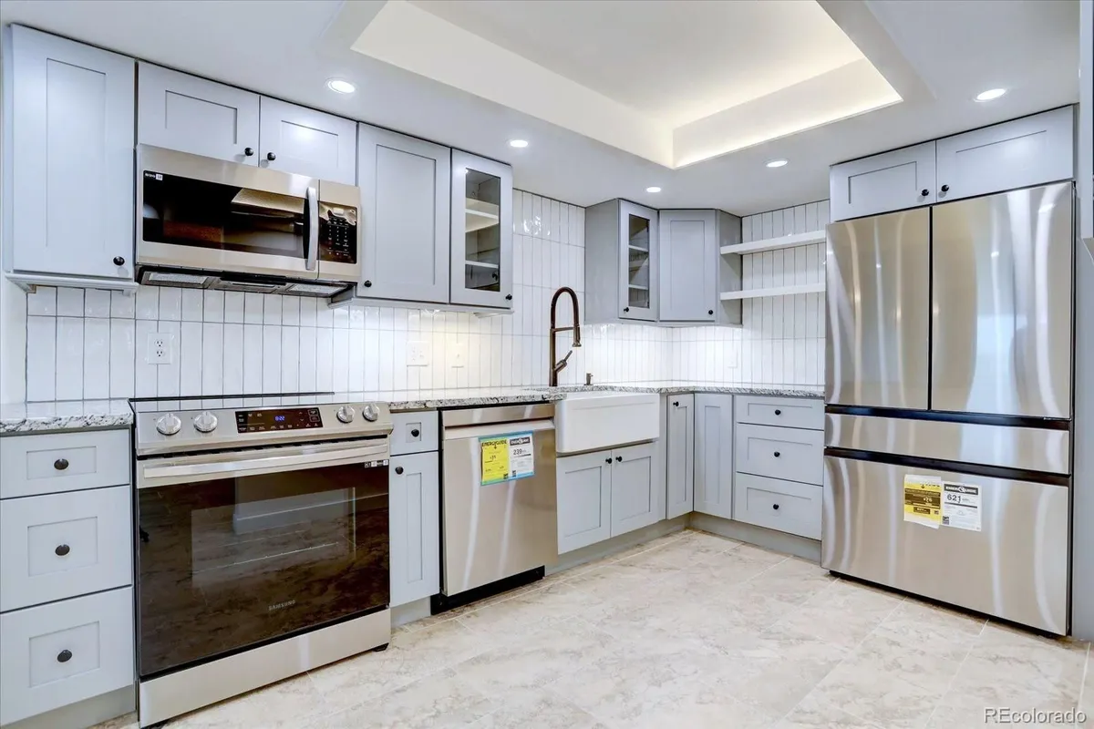 Property Slideshow image 1 of 37 | 14001 e marina dr 411, Aurora, CO, 80014