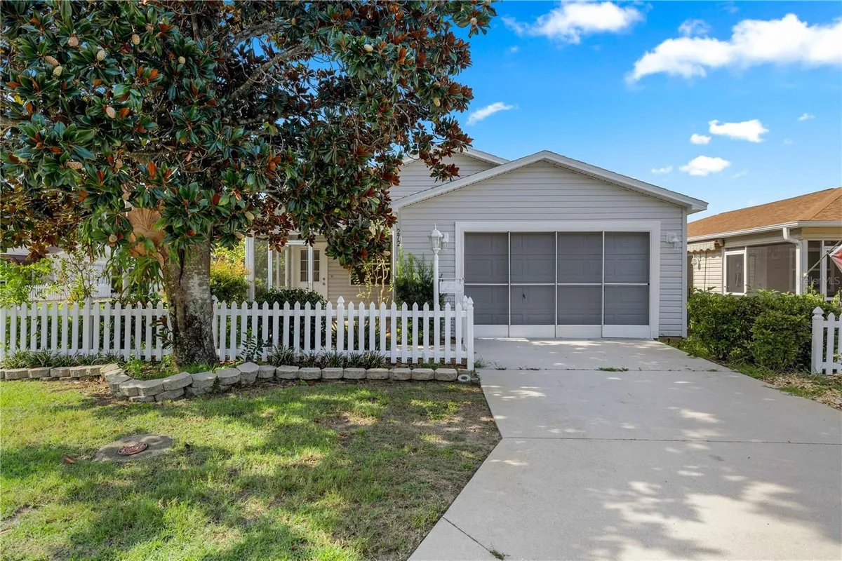 Property Slideshow image 1 of 27 | 272 emmalee pl, The Villages, FL, 32162