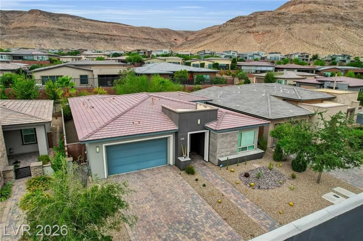 Property Slideshow image 1 of 80 | 6803 regency crest ave, Las Vegas, NV, 89148