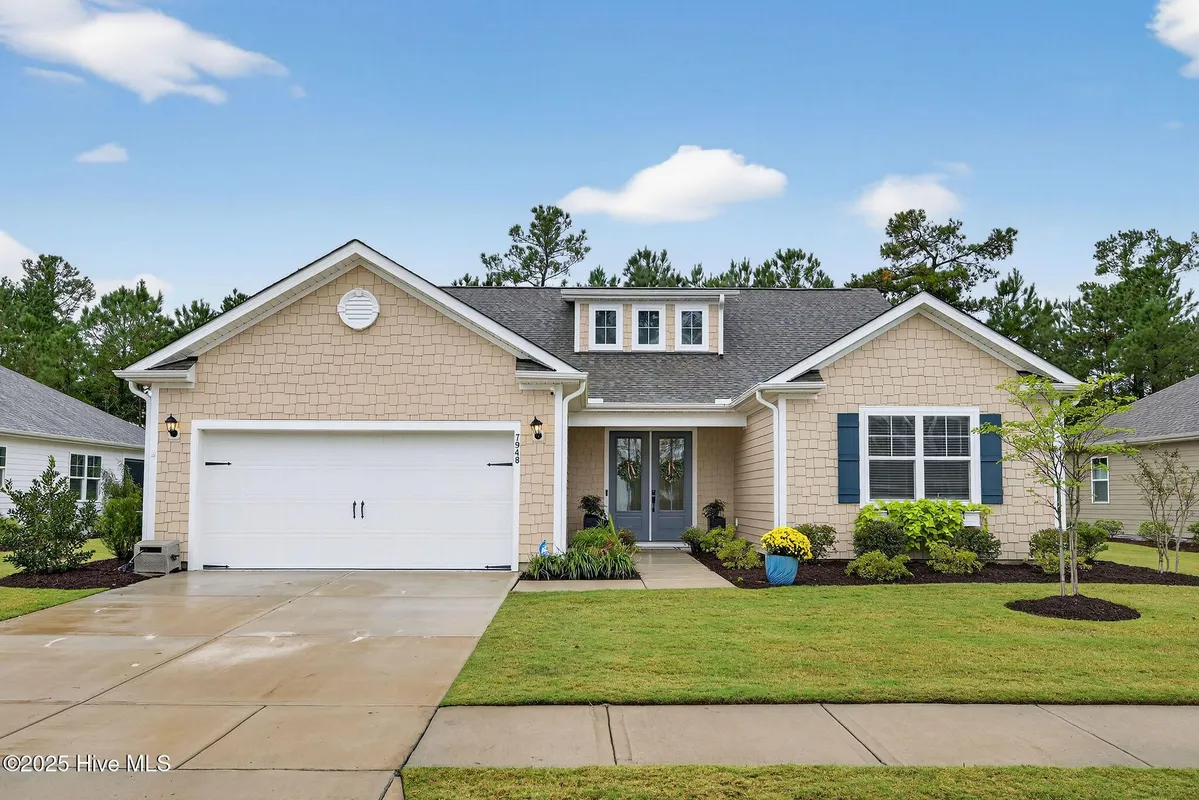Property Slideshow image 1 of 35 | 7948 harrier cir, Leland, NC, 28451