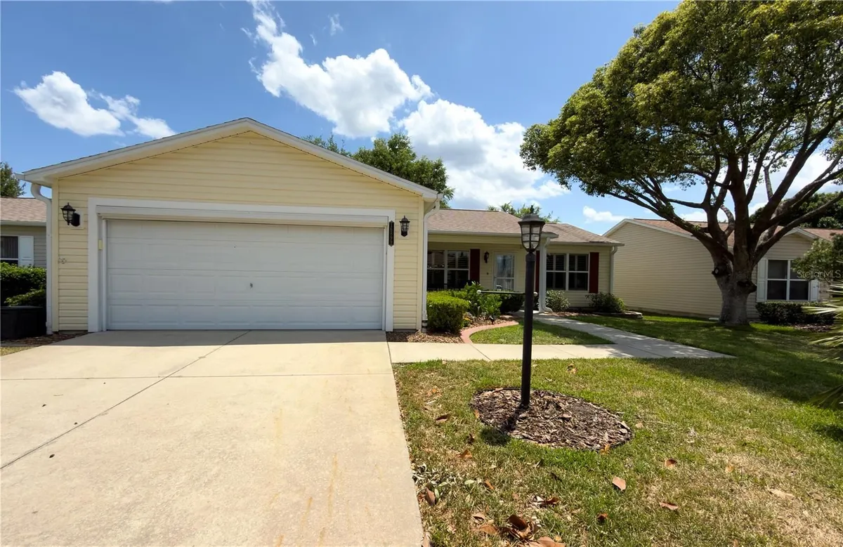 Property Slideshow image 1 of 24 | 16899 se 96th chapelwood cir, The Villages, FL, 32162