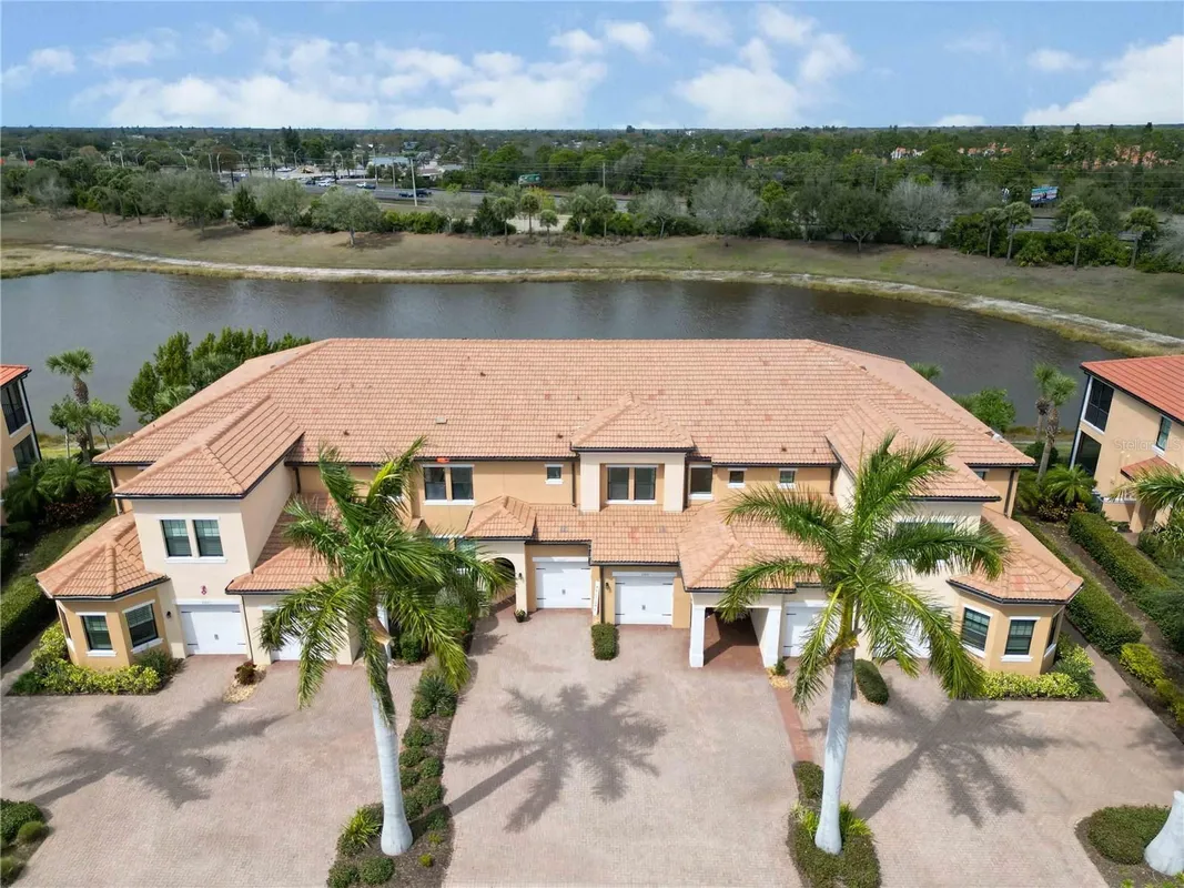 Property Slideshow image 1 of 49 | 23113 banbury way 202, Venice, FL, 34293