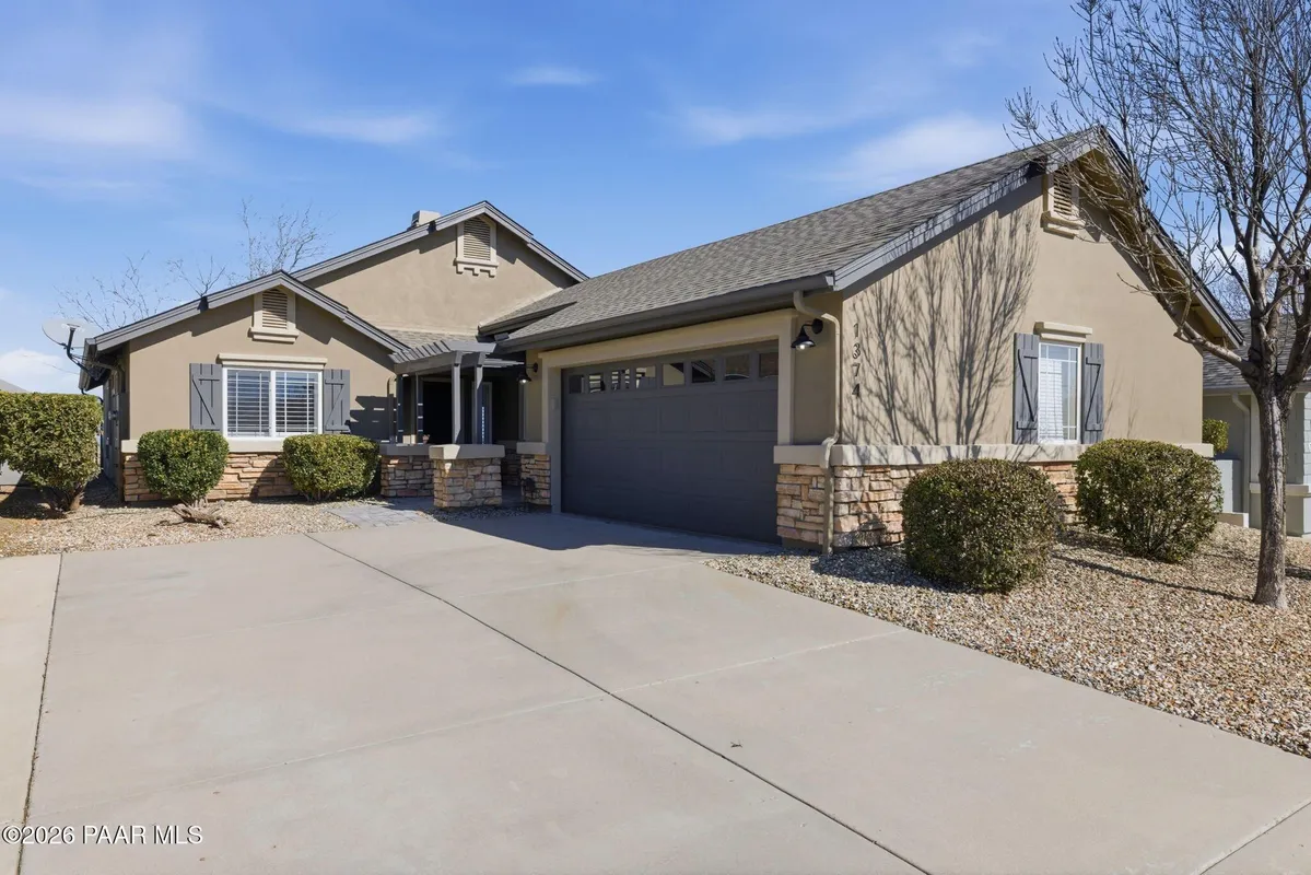 Property Slideshow image 1 of 34 | 1374 st george cir, Prescott, AZ, 86301