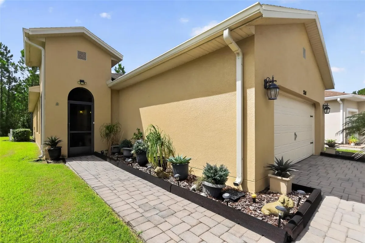 Property Slideshow image 1 of 40 | 524 presido park pl, Poinciana, FL, 34759