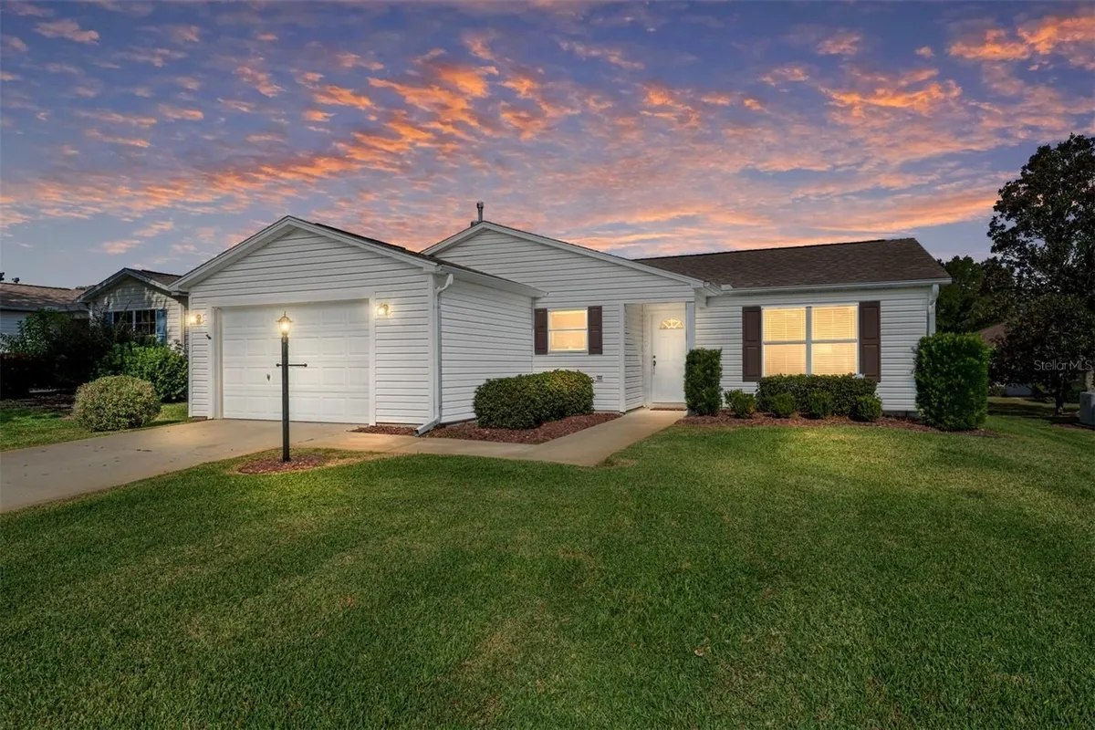 Property Slideshow image 1 of 57 | 8065 se 175th columbia pl, The Villages, FL, 32162