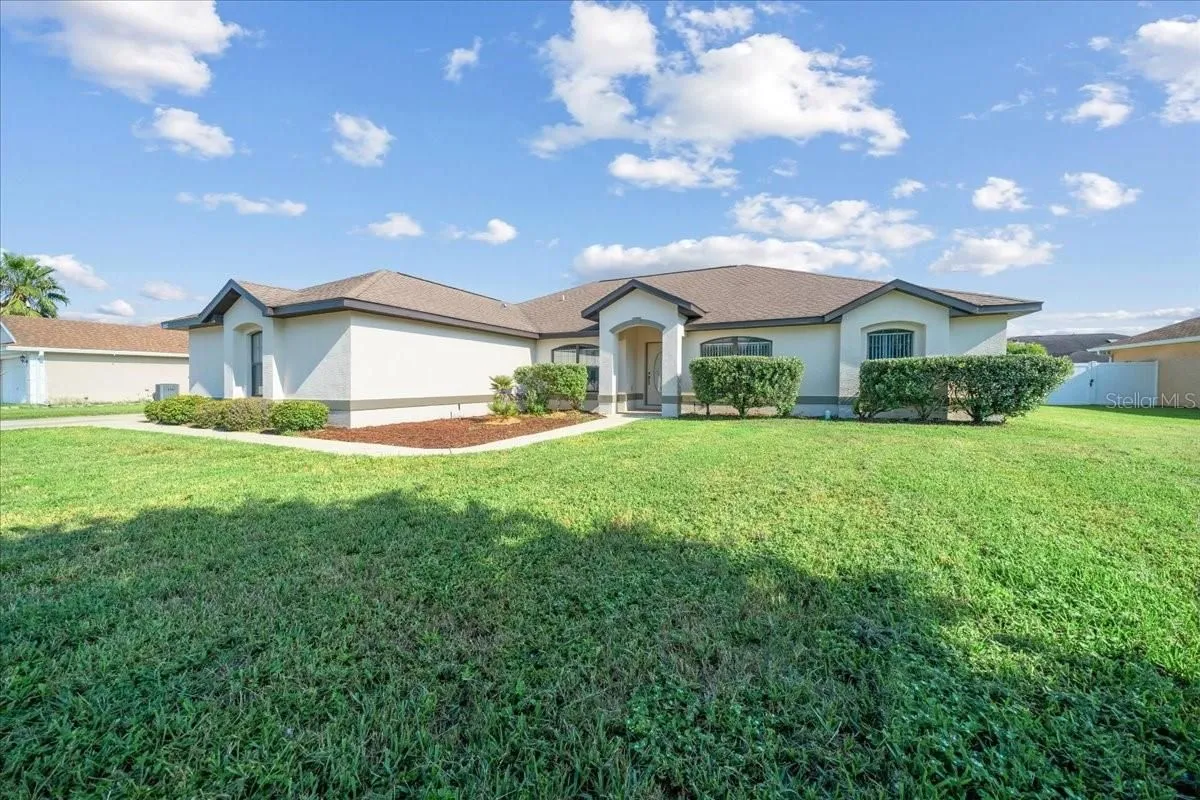 Property Slideshow image 1 of 77 | 5659 sw 89th pl, Ocala, FL, 34476