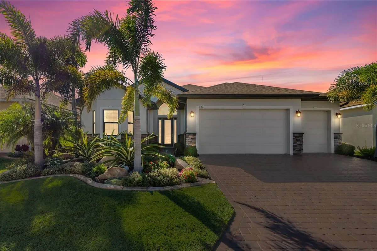 Property Slideshow image 1 of 43 | 1166 sawgrass dr, Winter Haven, FL, 33884