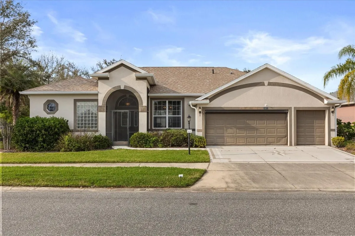 Property Slideshow image 1 of 36 | 3603 westover cir, Leesburg, FL, 34748