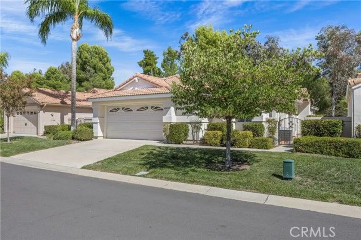 Property Slideshow image 1 of 44 | 40430 via francisco, Murrieta, CA, 92562