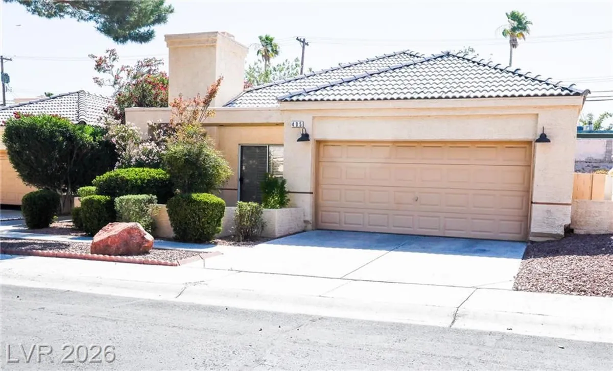 Property Slideshow image 1 of 52 | 405 mill hollow rd, Las Vegas, NV, 89107