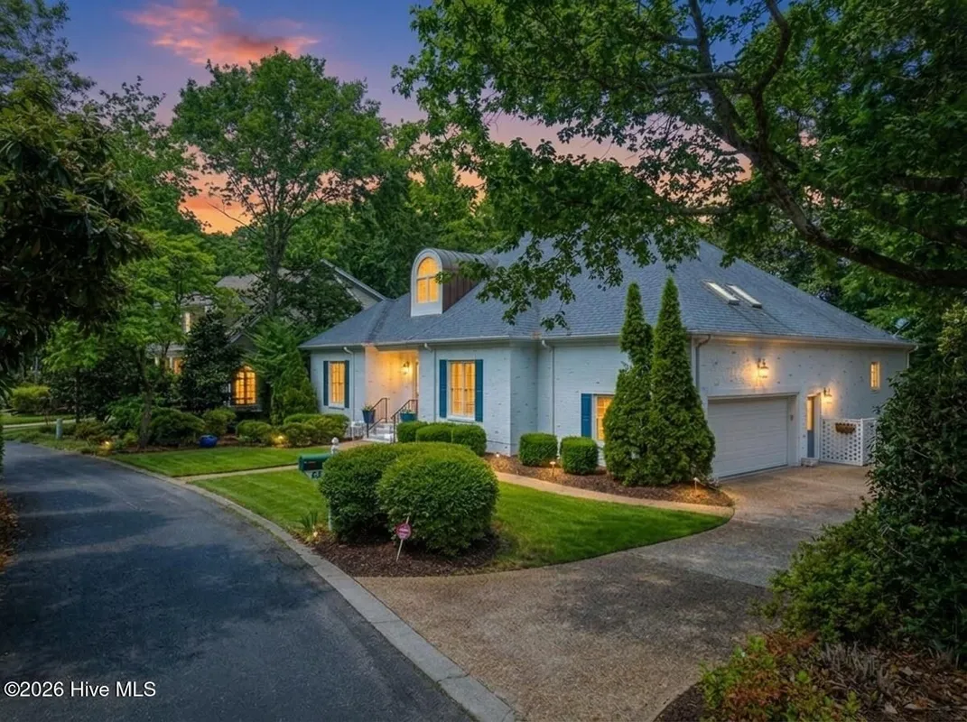 Property Slideshow image 1 of 49 | 8819 sawmill creek ln, Wilmington, NC, 28411