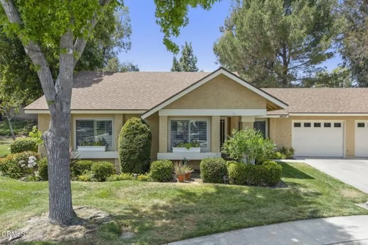 Property Slideshow image 1 of 41 | 44117 vlg 44, Camarillo, CA, 93012