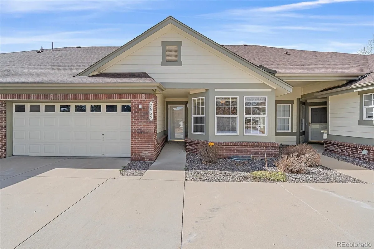Property Slideshow image 1 of 30 | 7659 s biloxi way, Aurora, CO, 80016