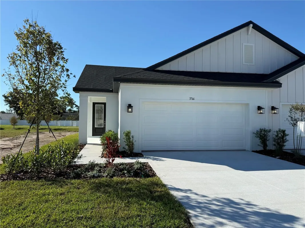 Property Slideshow image 1 of 12 | 3766 nandina cir, Sun City Center, FL, 33573