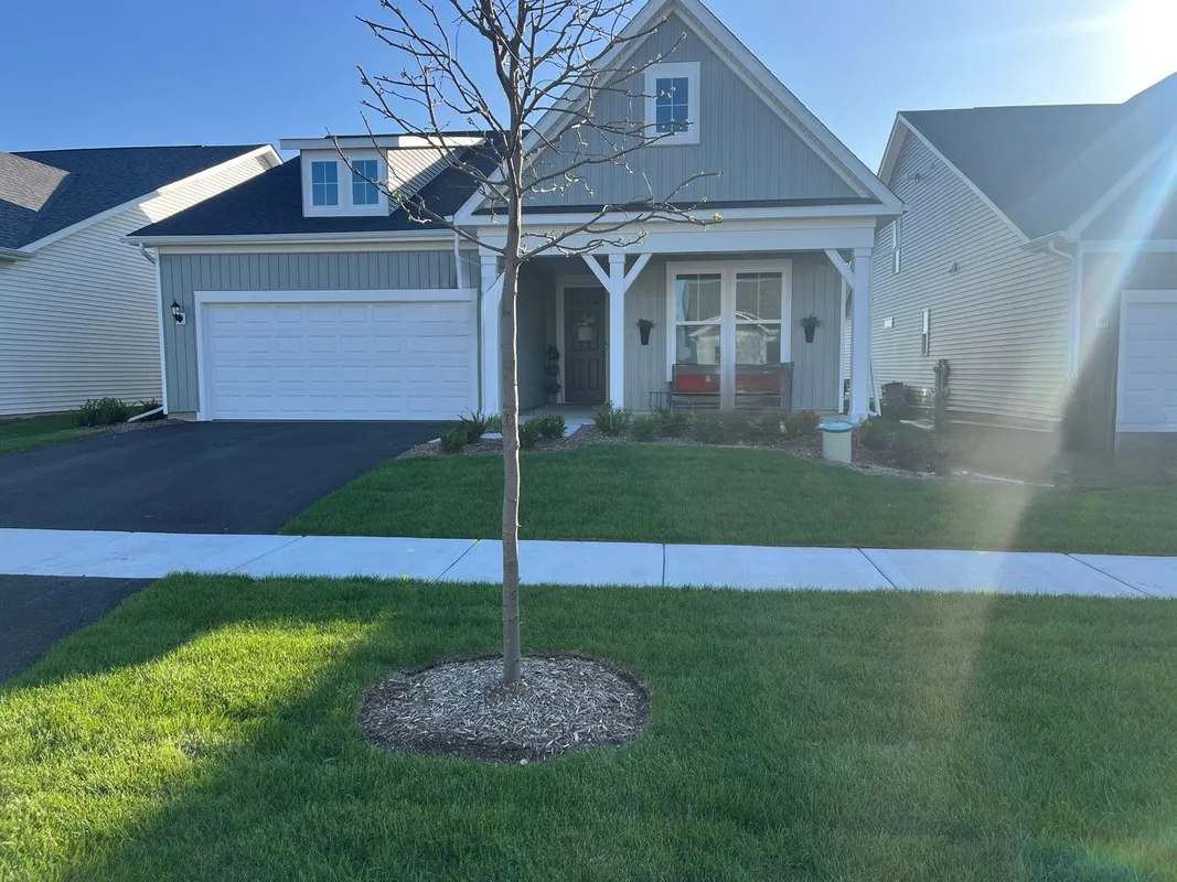 Property Slideshow image 1 of 19 | 3252 oak creek ln, Aurora, IL, 60503