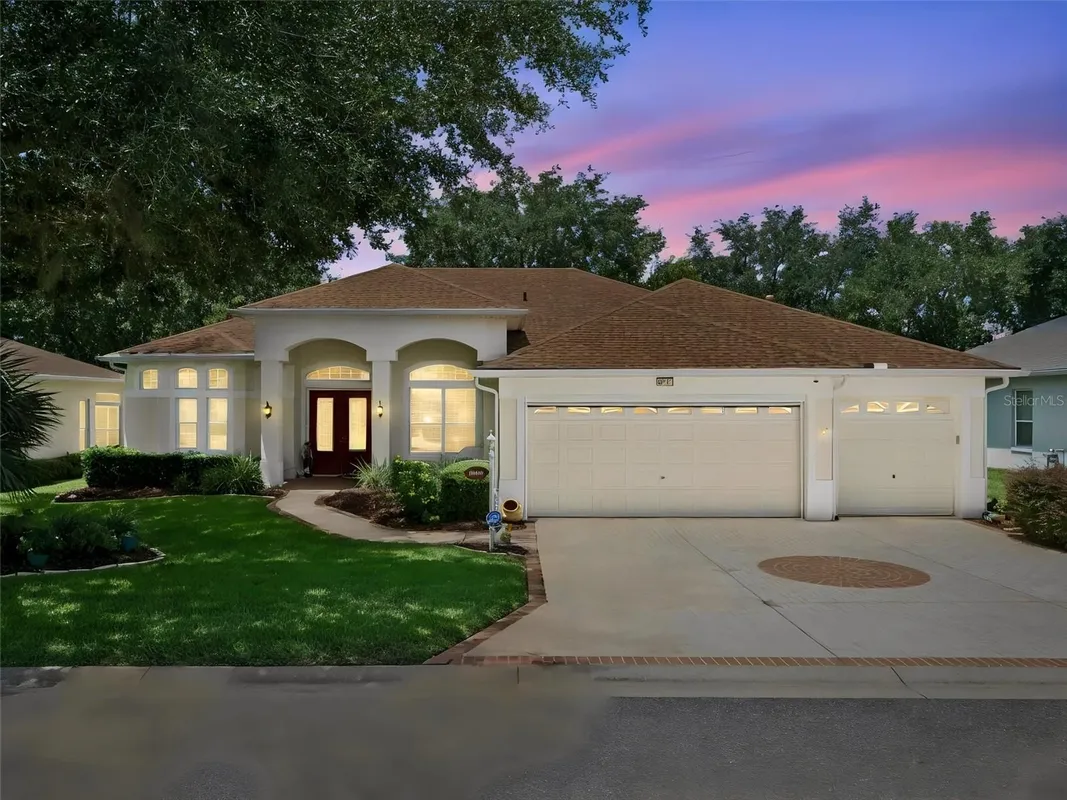 Property Slideshow image 1 of 61 | 20651 prince ranier pl, Leesburg, FL, 34748