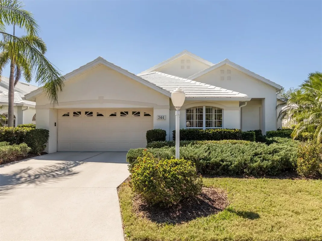 Property Slideshow image 1 of 79 | 344 bermuda ct 4, Venice, FL, 34293