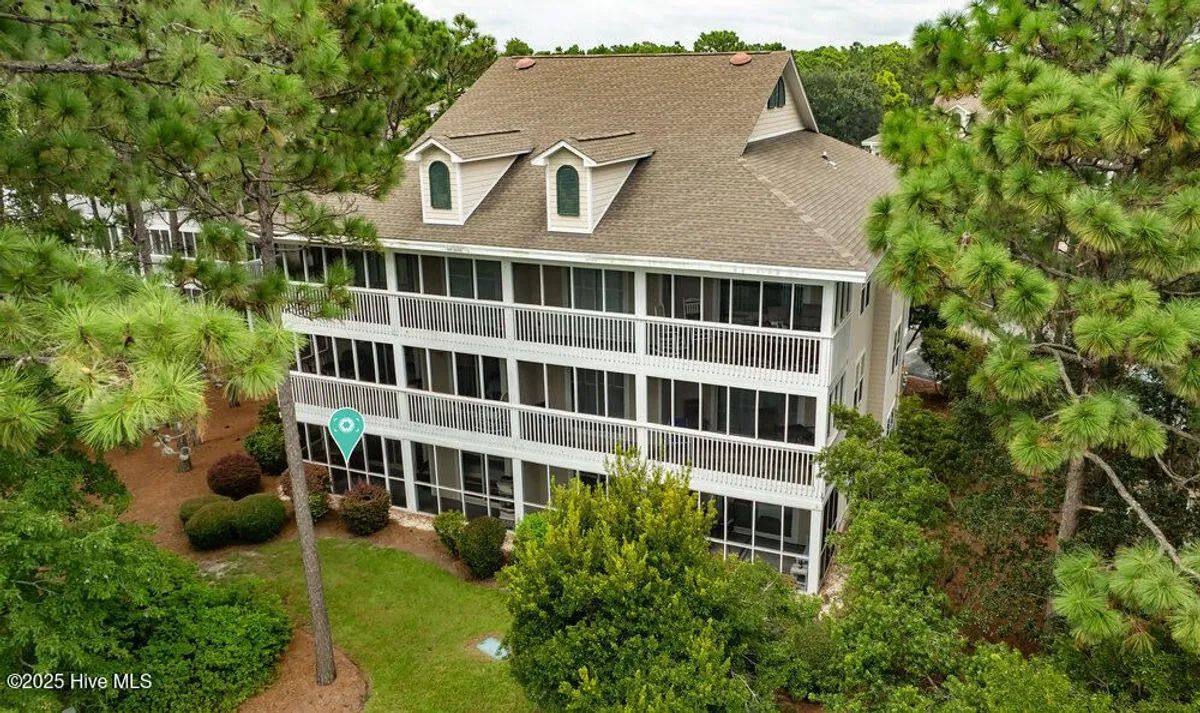 Property Slideshow image 1 of 62 | 3350 club villa dr 502, Southport, NC, 28461